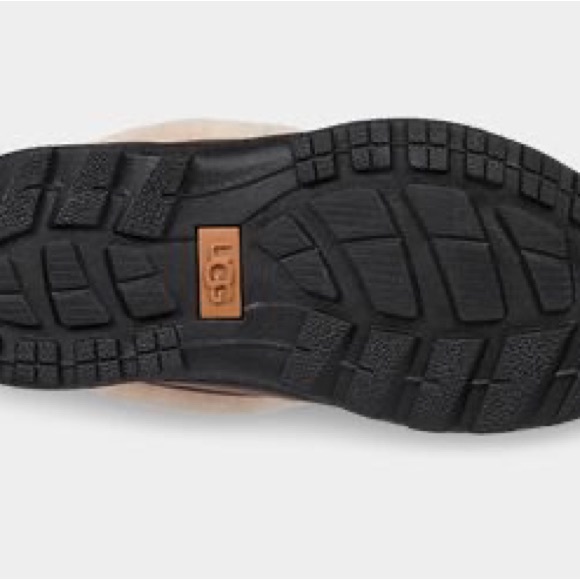 Ugg boots Butte II CWR big kids size 4 - Picture 5 of 5